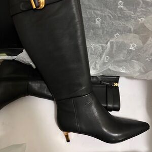 Donna Karan Elegant Black Boots with Gold Heel Nappa Leather